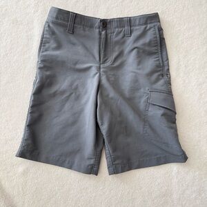 Under Armour Boys Gray Matchplay Cargo Shorts 12